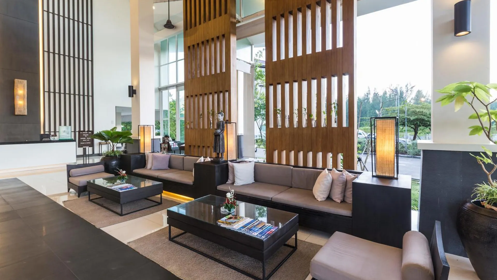 Kantary Beach Hotel Villas & Suites Khao Lak 5*,